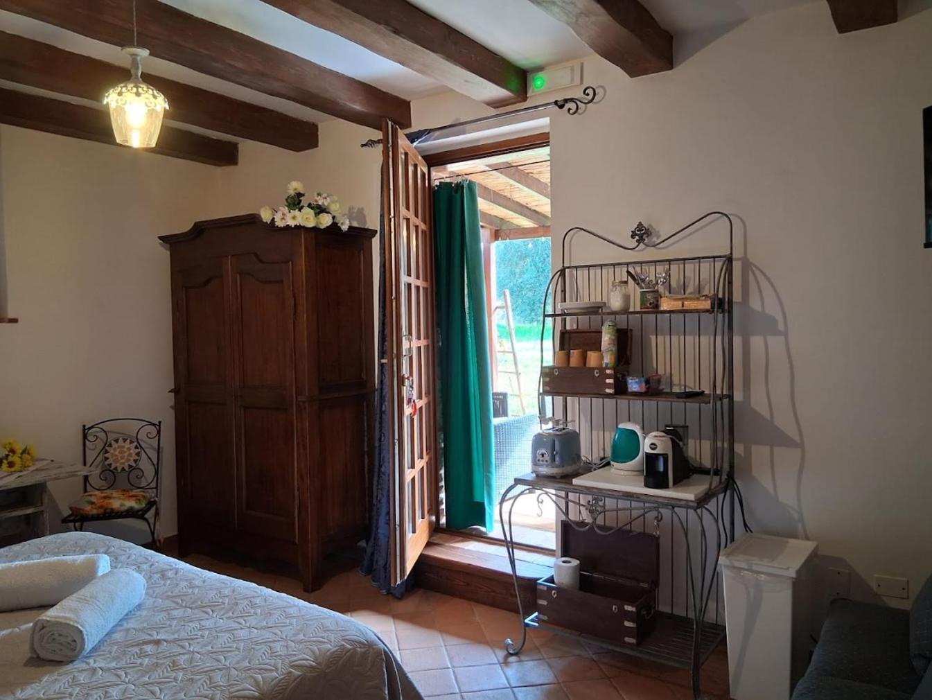 Montebello Degli Olivi Чиуси Экстерьер фото